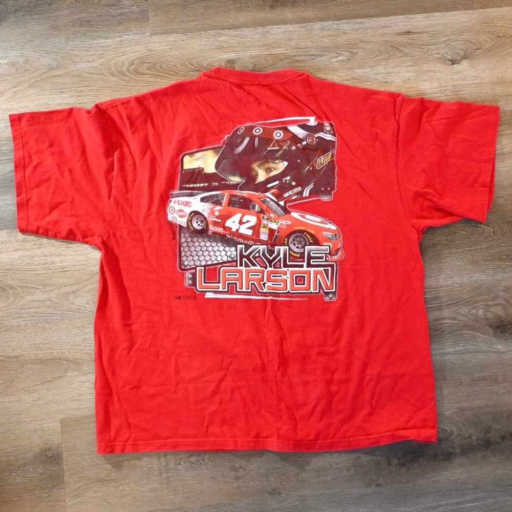Chase Authentics Kyle Larson NASCAR T-Shirt